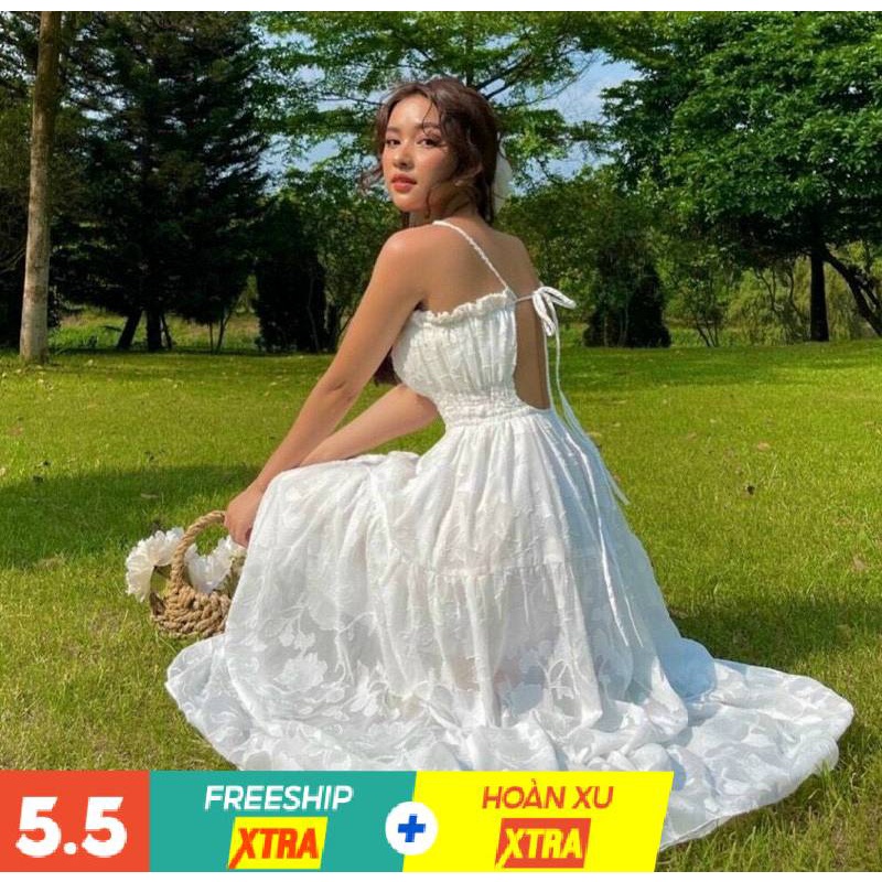 Đầm Maxi Hai Dây Trắng Khoe Lưng Trần Dáng Dài