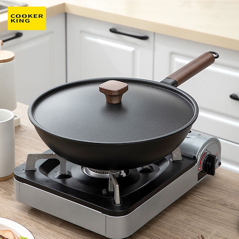 Chảo Thép Carbon Cooker King Thấm Nitơ Chống Dính Wok 32cm Sâu Lòng