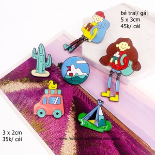 Pin cài áo hè rồi, quẩy thôi