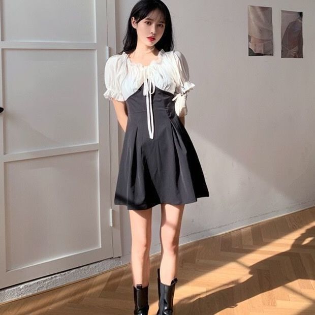 Đầm Tay Phồng Với Thiết Kế Cổ Chữ V Cổ Điển Dành Cho Nữ