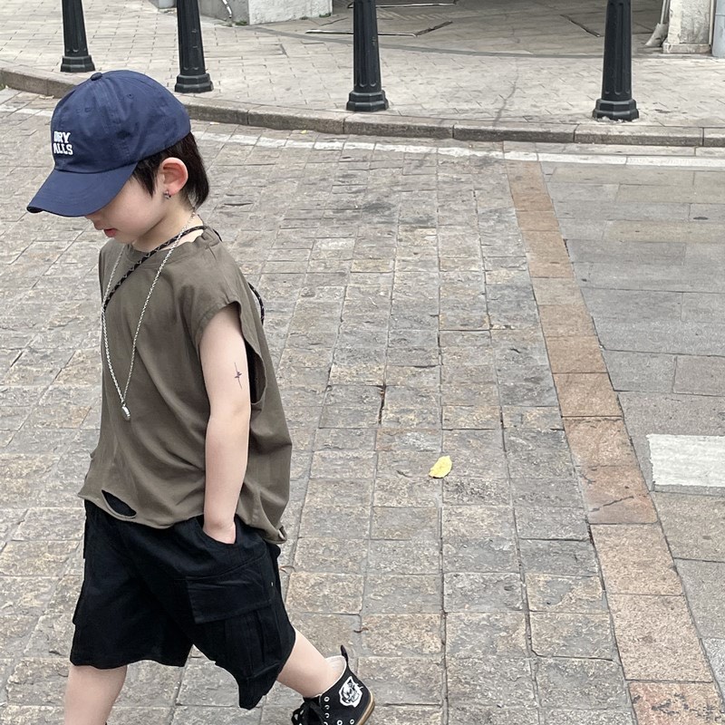 Áo thun tanktop rách lai phong cách hiphop cho bé A785