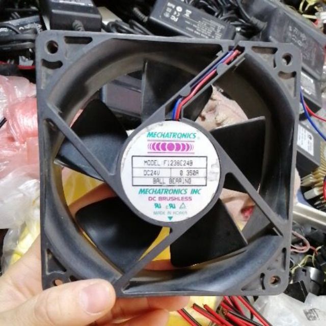 Quạt NMB- MAT 24v  12×12×24v