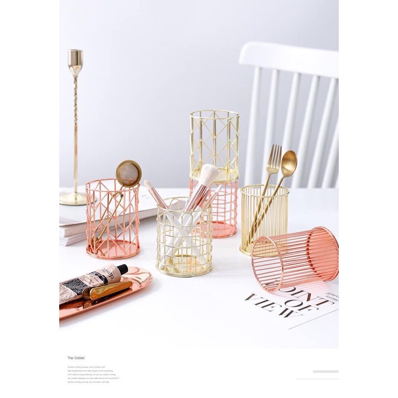 Lọ/rổ kim loại rosegold đa năng đựng mỹ phẩm, cọ, bút