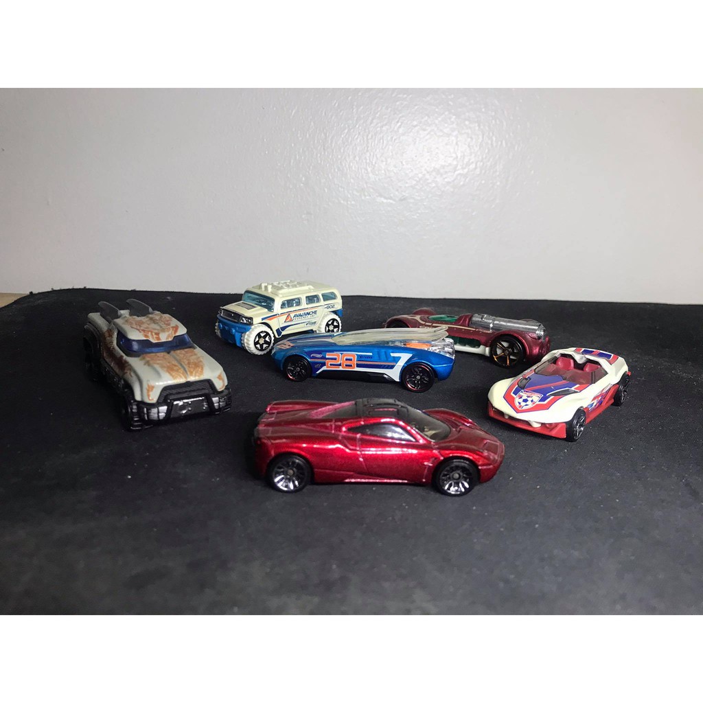 Bộ 6 xe Hotwheels mới 90%