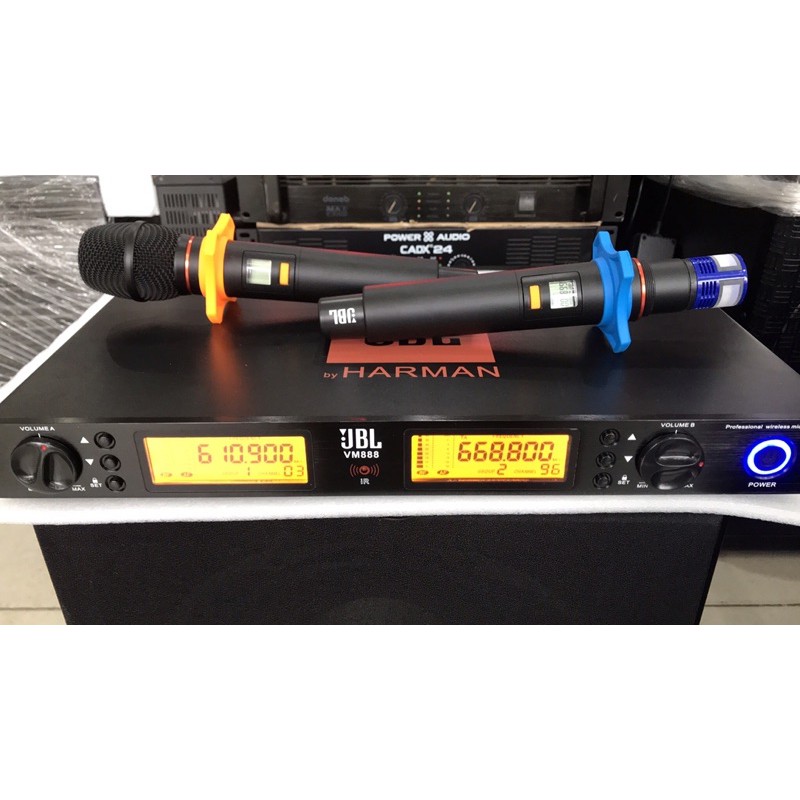 MICRO KHÔNG DÂY JBL-VM500- VM888