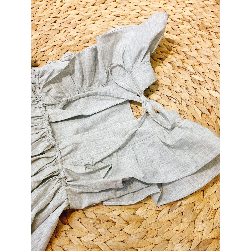 Đầm cánh tiên hở lưng nơ sau màu xám Sora Chan - M018