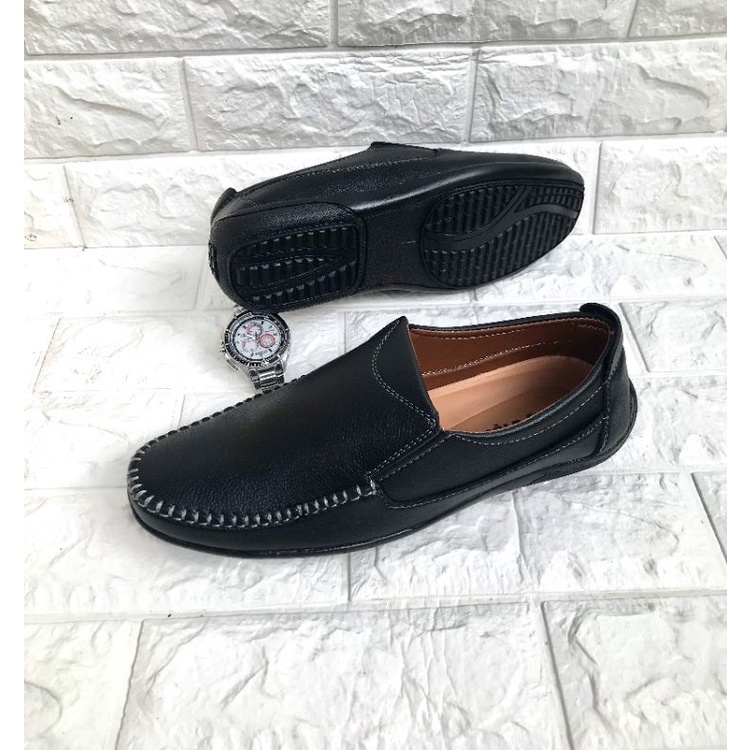 Giày lười nam mẩu mới, da mềm, mã GM02,màu đen, đế khâu sẳn toàn bộ rất chắc chắn