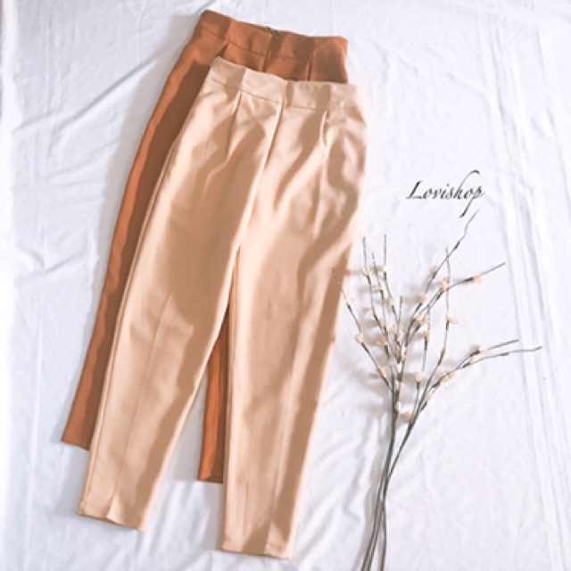 Baggy lửng màu nâu và kem