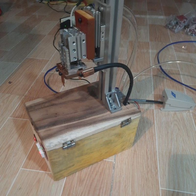 Máy hàn cell pin trụ dùng hơi