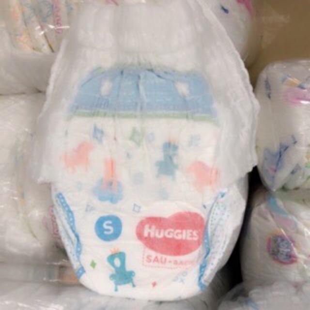 100 miếng tã quần Huggies size M cho bé 6-11 kg. Hàng quà tặng Huggies