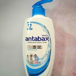 Sữa tắm kháng khuẩn Antabax (550ml)