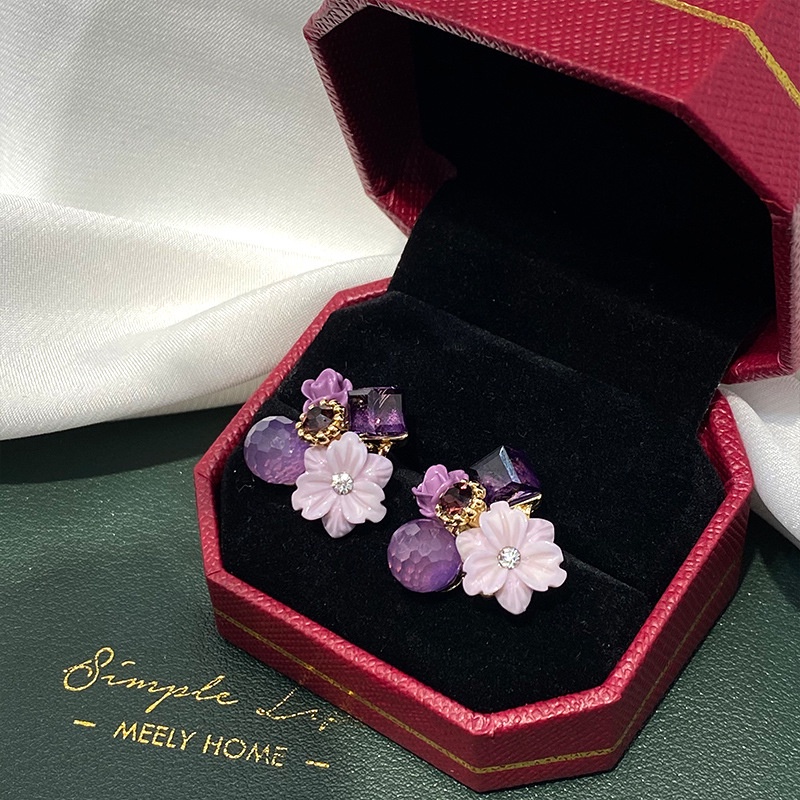 Khuyên Tai Dạng Kẹp Hình Hoa Hồng Cao Cấp Màu Tím Dễ Phối Đồ Không Xỏ Lỗ Cho Nữ