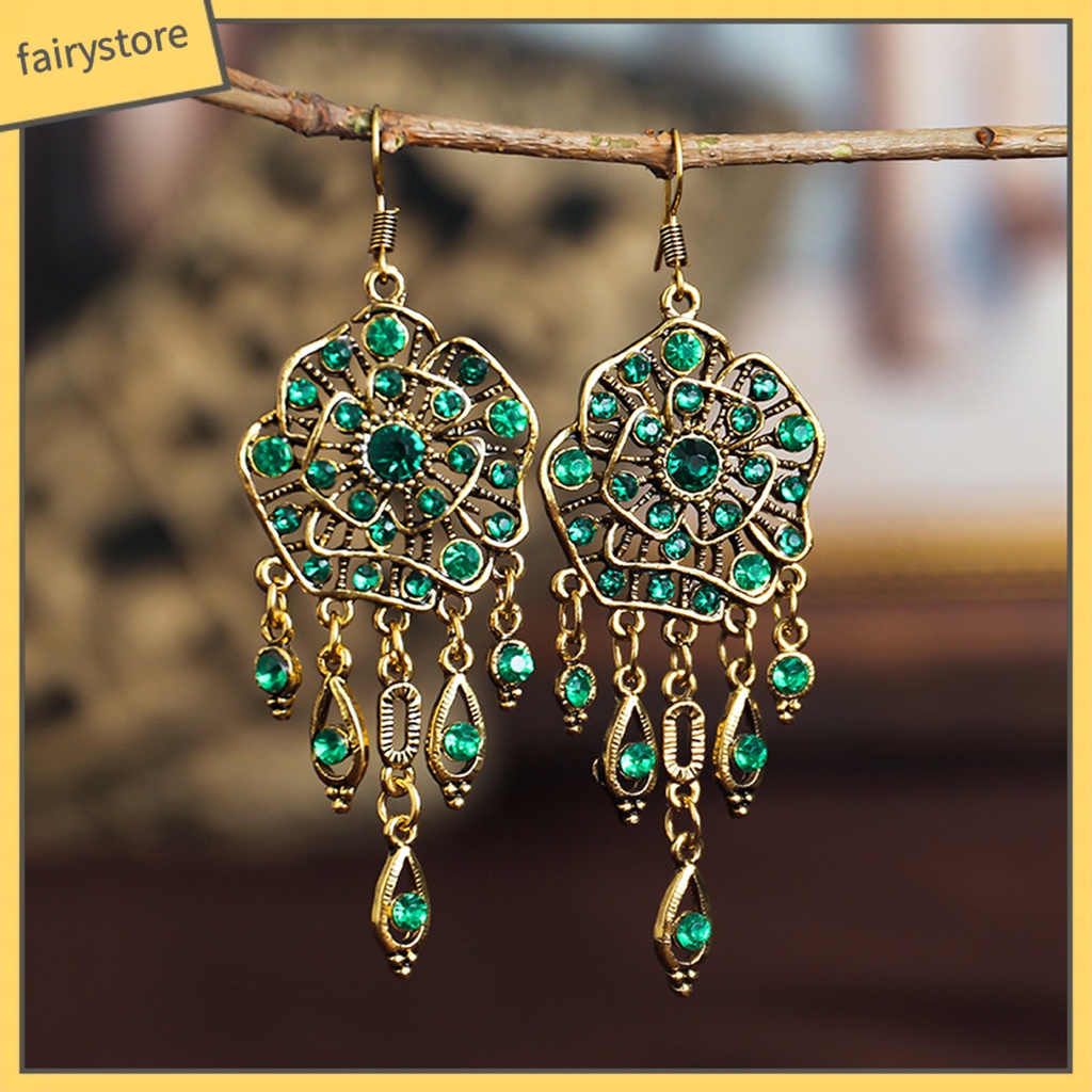 Khuyên tai dáng dài tạo hình độc đáo dành cho nữ