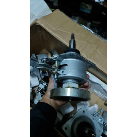 Hộp số ly hợp máy giặt cửa trên inverter LG 9kg  lắp cho máy inverter đời mô tơ sứ trắng tháo máy còn đẹp 90% chạy ok