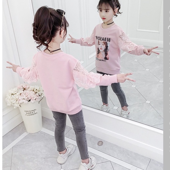 Áo thu đông bé gái lớn họa tiết hình cô gái phối tay ren siêu xinh