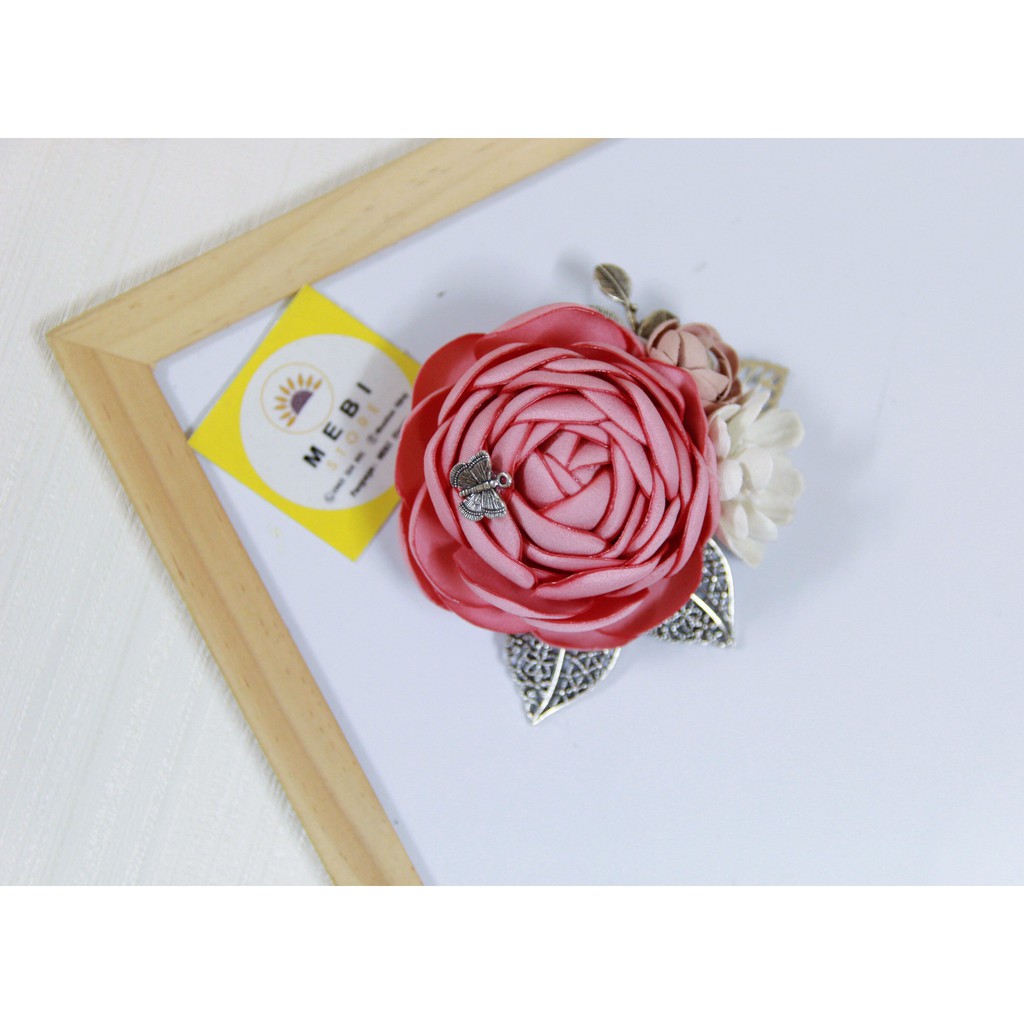 (Ảnh thật 100%) Hoa cài áo hoa trà mix 2 hoa nhí lá kim loại siêu xinh size lớn (9cm)