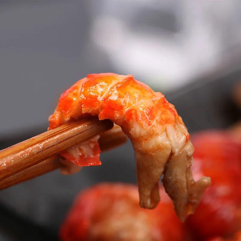 TÔM HÙM ĐẤT SỐT CAY ĐÓNG HỘP