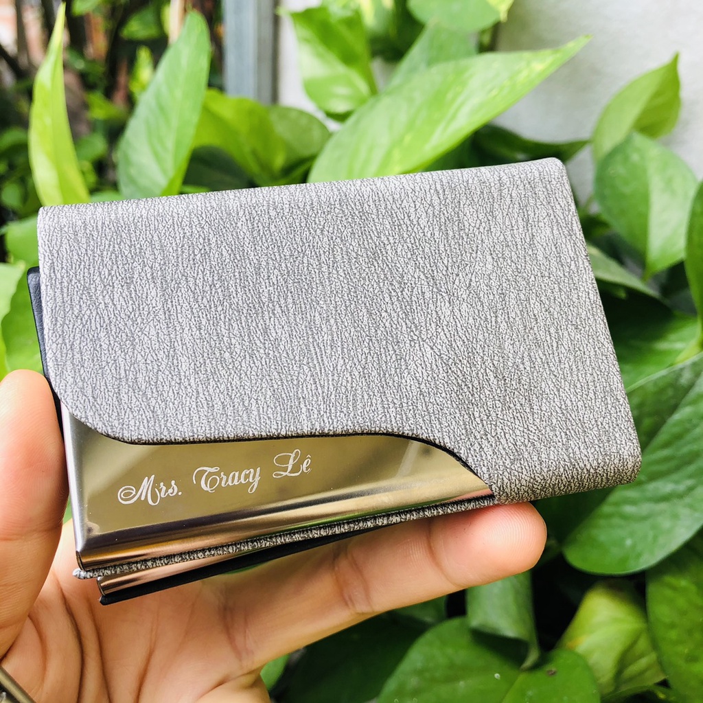 Mẫu Ví Đựng Danh Thiếp Khắc Tên Và Logo Theo Yêu Cầu Của Khách.