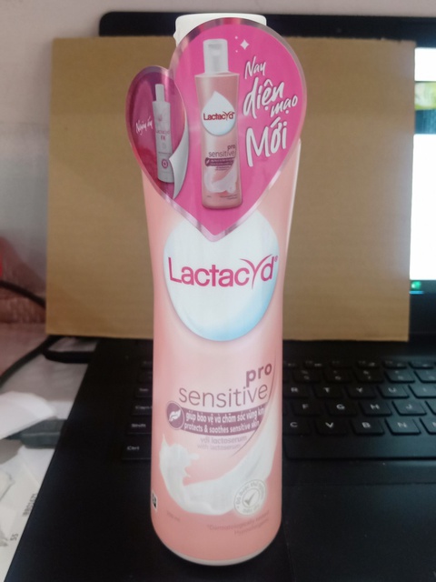 Dung dịch vệ sinh phụ nữ Lactacyd FH (250ml) - Bảo vệ khỏi ngứa ngáy và kích ứng