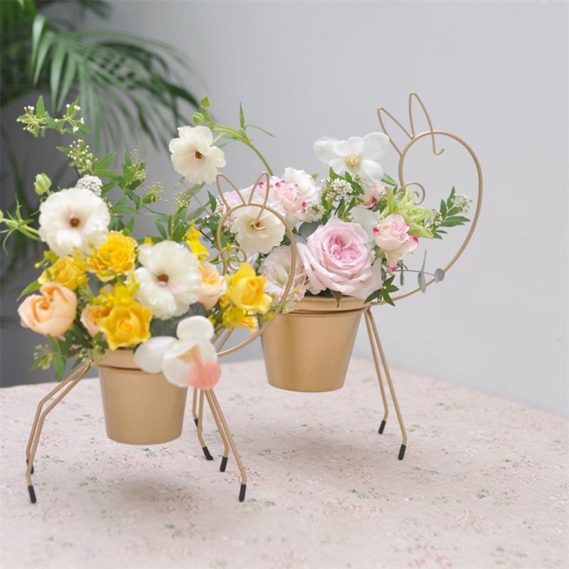 Chậu Hoa Hình Tuần Lộc Để Bàn Trang Trí Giáng Sinh