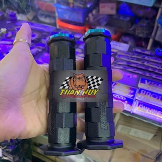 [ Combo 2 món ] bao tay DayToNa mẫu bát giác + Gù + ốc Titan gr5 tặng cặp cao su để bắt vào ghi đông