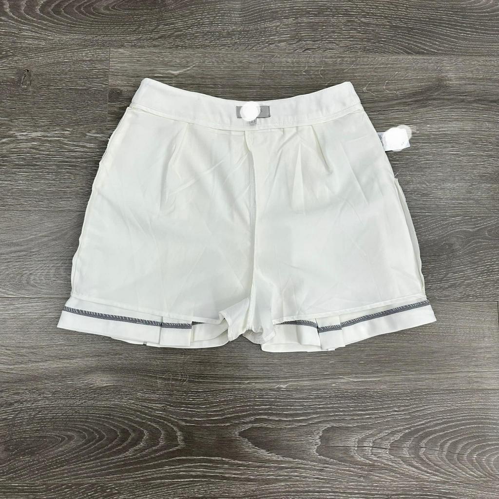 Chân váy tennis trắng