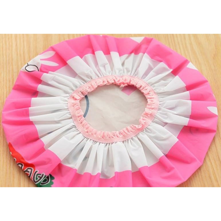 Mũ Chùm Đầu Khi Tắm Cho Bạn Gái