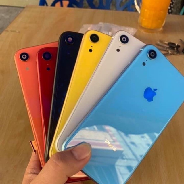 Vỏ ( sườn) Iphone XR zin thẩm kèm nút