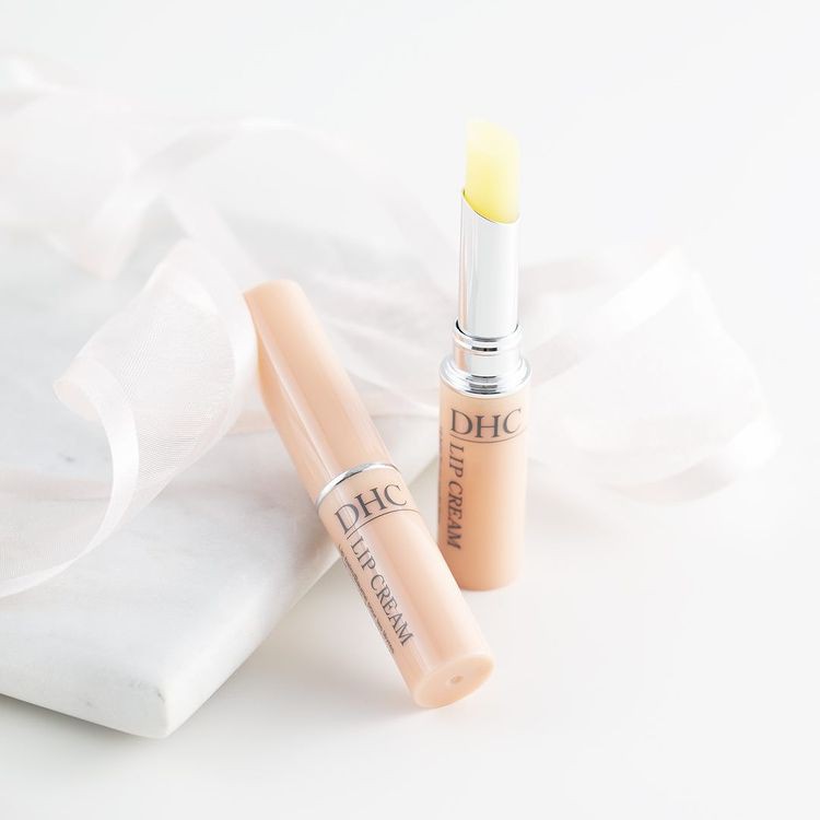 Son Dưỡng Môi DHC Không Màu Làm Mờ Và Giảm Thâm Nhật Bản DHC Lip Cream 1,5g - Khongcoson