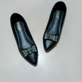Giày bệt mũi nhọn