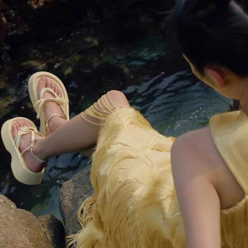 Giày quai hậu đế dày phong cách Roman thời trang đi biển 2022 dành cho nữ