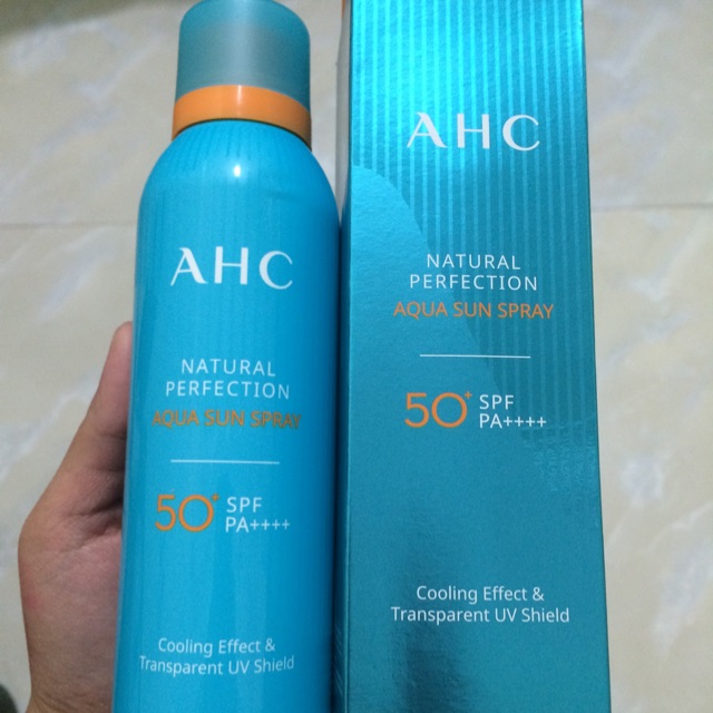 [ Hoàn Xu Xtra] Xịt chống nắng AHC Natural Perfection Aqua Sun Spray - 80ml-cấp ẩm giúp da căng bóng