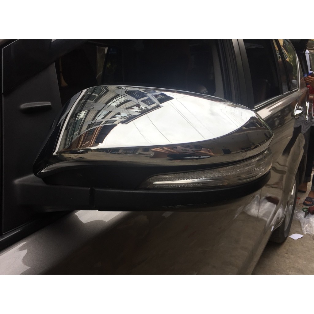 Bộ 2 ốp gương mạ crom xe Innova 2018-2019