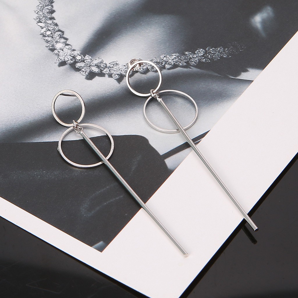 Khuyên tai nữ trang dáng dài tạo hình độc đáo