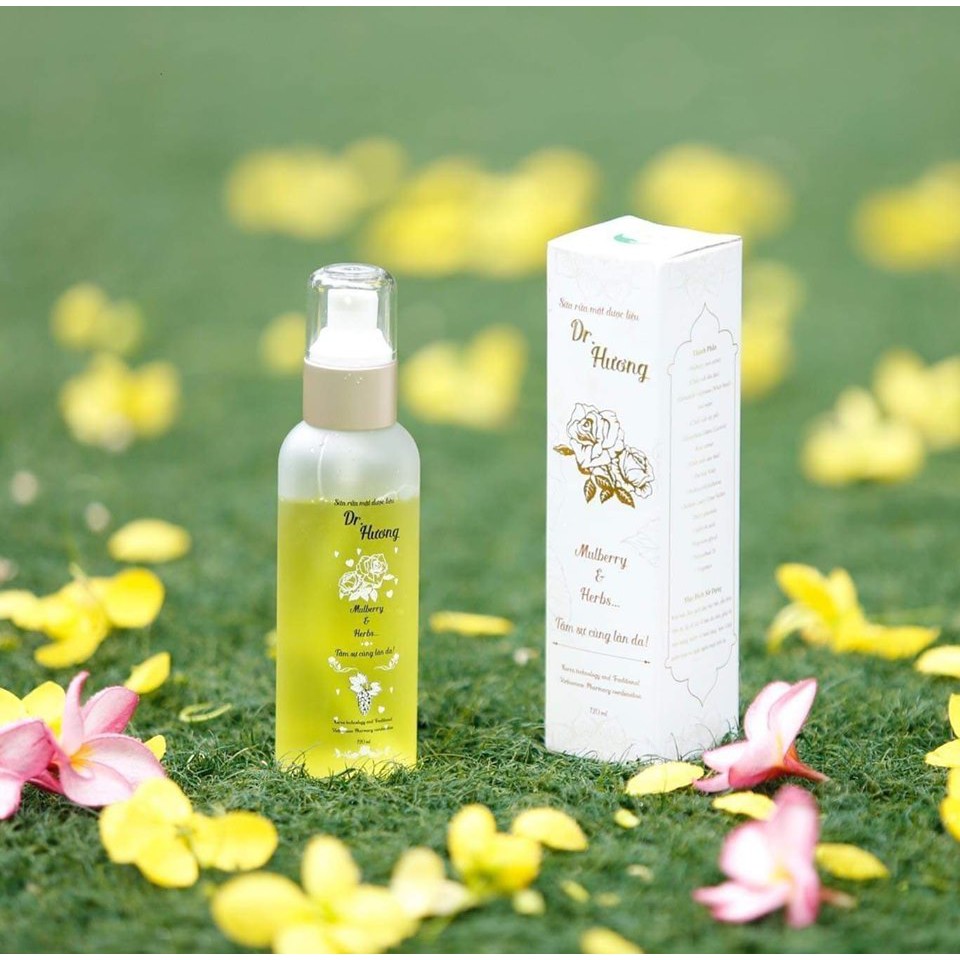 Sữa rửa Dr. Hương Thanh Mộc Hương giúp giảm mụn dầu nhờn trên da 120ml