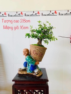 Chậu tượng bonsai Bé cõng gùi