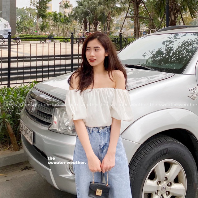 Áo croptop trễ vai phồng | BigBuy360 - bigbuy360.vn