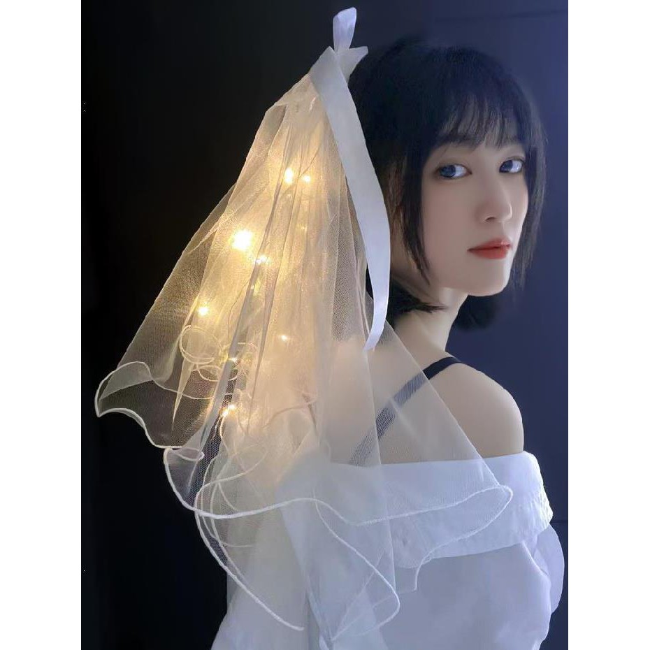 Mạng che mặt hai lớp đính ngọc trai giả trang điểm cho cô dâu