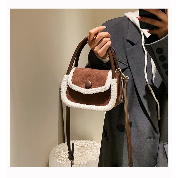 Túi da lộn viền lông cừu nhân tạo BG002