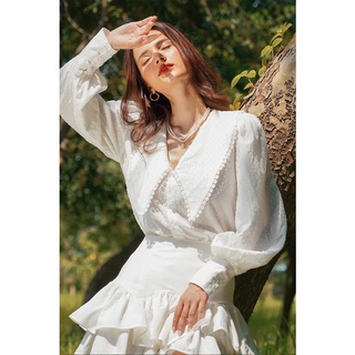 Thanh lý áo sơ mi cổ V phối ren hoa tay phồng dài adaline shirt - darling.ism