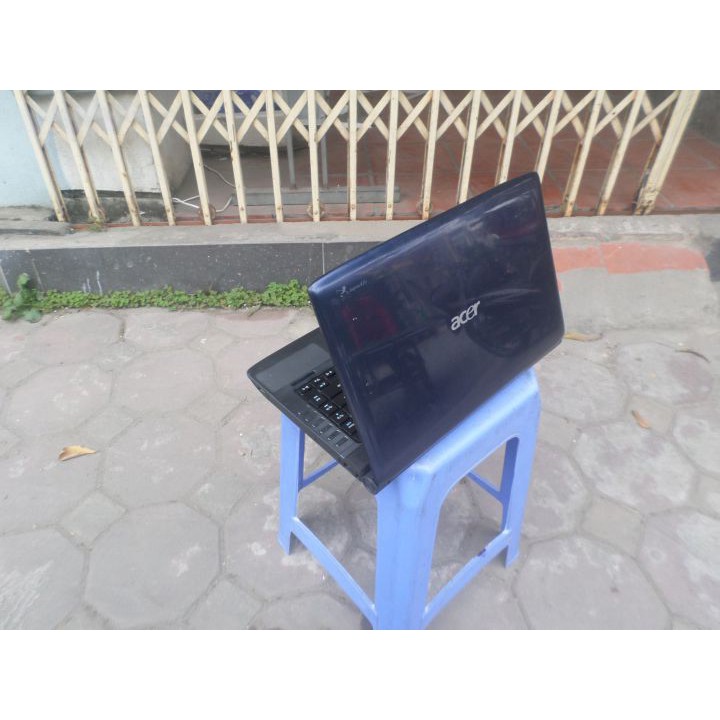 laptop cũ acer 4736z, intel core 2 duo,  14 inch  HD  acer 4736z thiết kế trang nhã màu ngọc bích, góc cạnh được bo tròn