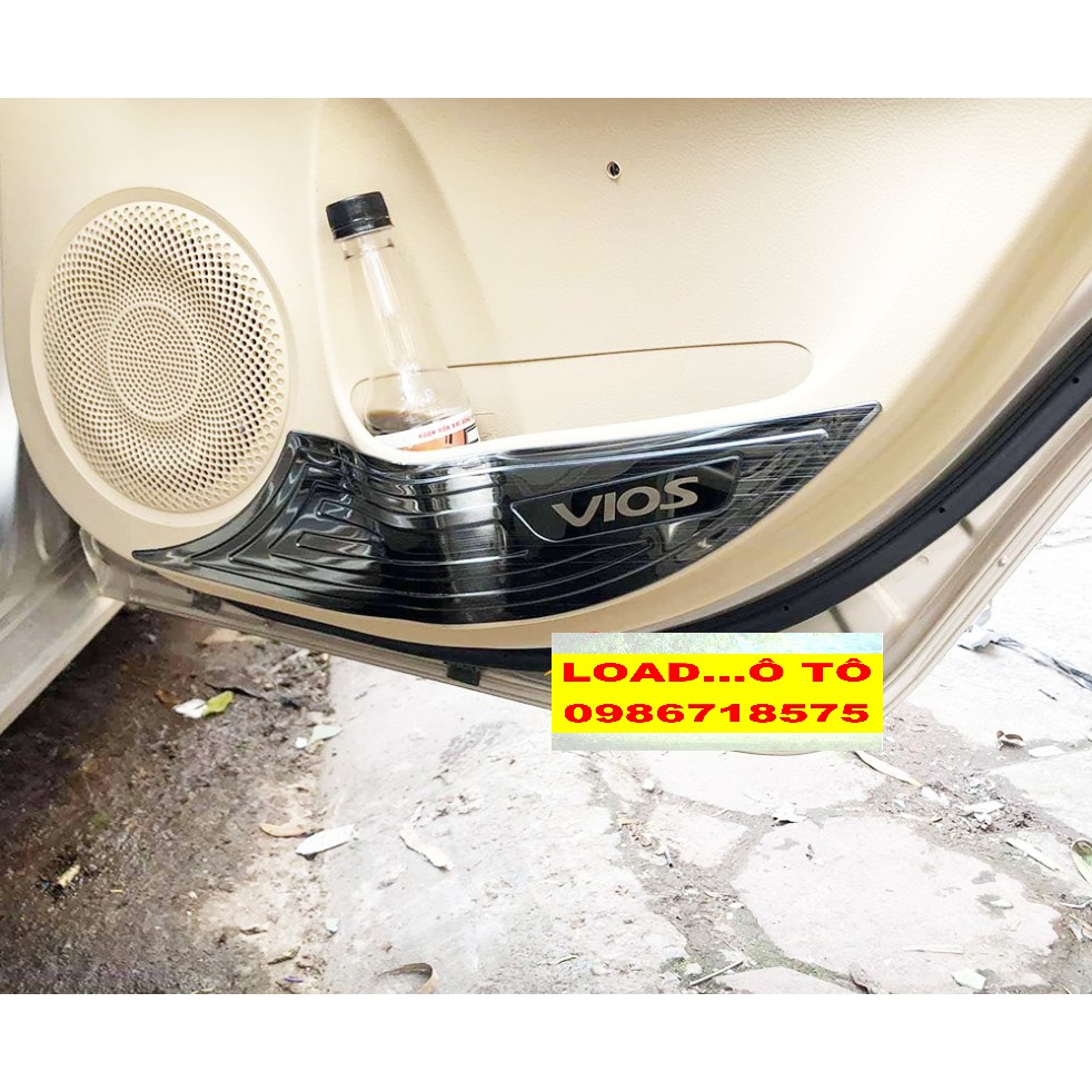 Bộ ốp Titan chống trầy xước Tapli, Táp li dành cho xe Vios 2023-2019 Vân Carbon, Vân Inox