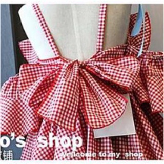 Đầm dây khoét vai sọc đỏ 