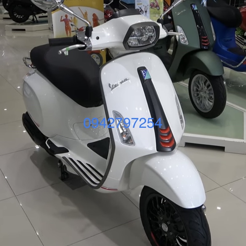 Sơn xe máy Vespa màu Trắng Solid P010-1K Ultra Motorcycle Colors