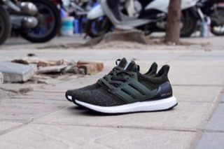 Giày thể thao Ultra Boost