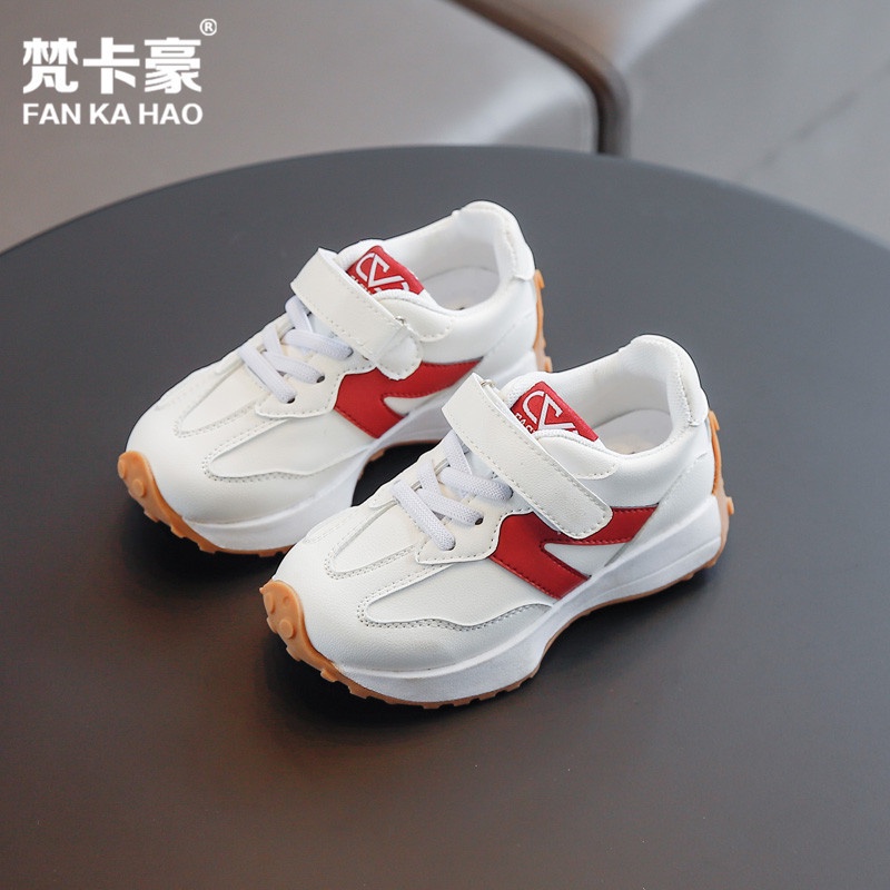 Giày thể thao trắng mẫu mới cho bé gái kiểu dáng năng động êm ái C35