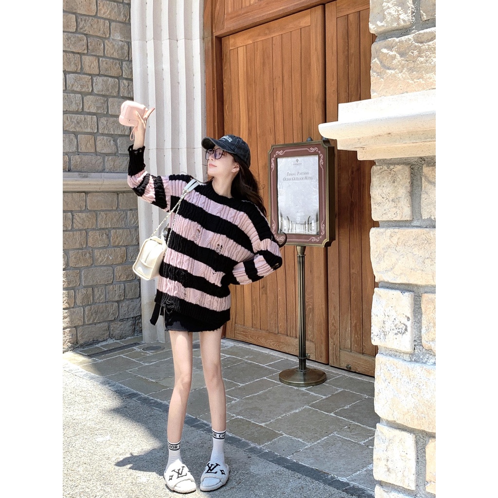Xiaozhainv Áo sweater Dệt Kim Cổ Tròn Dáng Rộng Kẻ Sọc Trắng Đen Thời Trang Mùa Thu Cho Nữ