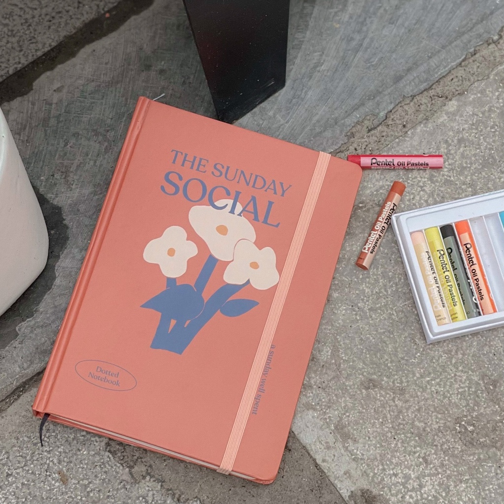 Sổ tay A5 CRABIT chấm dot 130gsm thích hợp vẽ màu nước, bullet journal - HOA ĐỎ Sunday Social