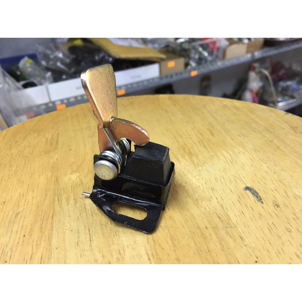 01 cò lẫy yên  hàng thái cho anh em dọn xe honda dame