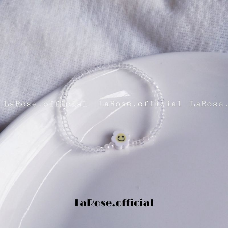 Vòng tay charm hoa sữa